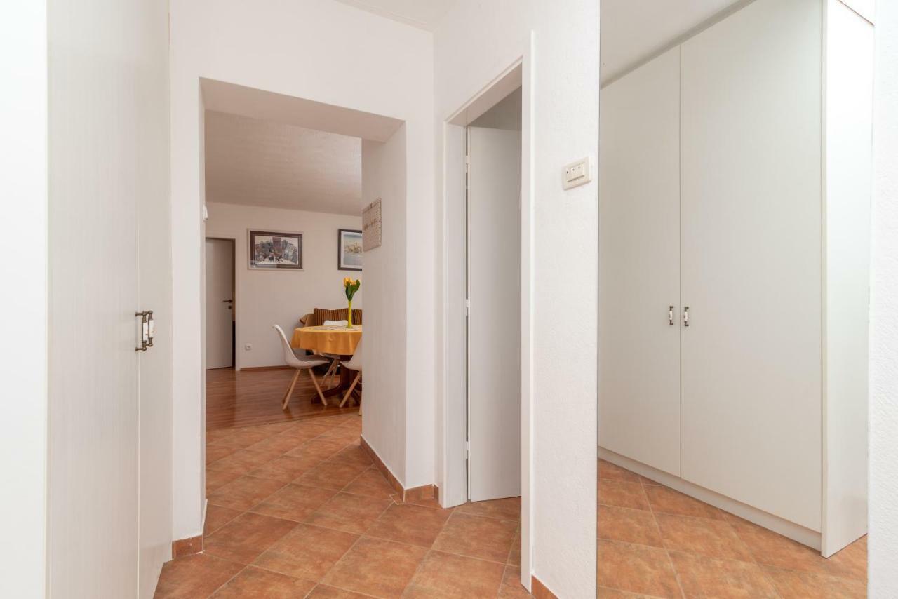 Apartment Dinka Trogir Eksteriør bilde