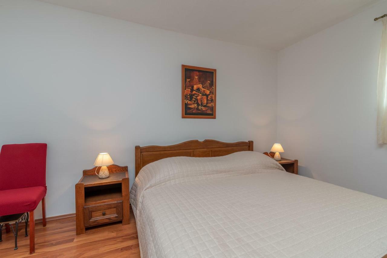 Apartment Dinka Trogir Eksteriør bilde